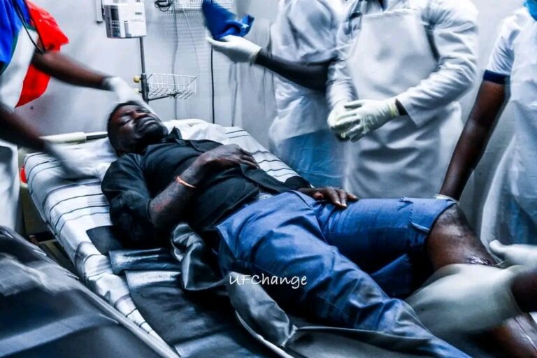 UGANDA: LÍDER DA OPOSIÇÃO BALEADO PELA POLÍCIA NACIONAL