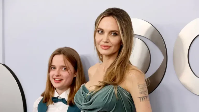 ANGELINA JOLIE REVELA TATUAGEM QUE ELA E FILHA VIVIENNE FIZERAM EM COMUM