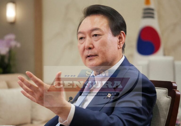 COREIA DO SUL DIZ QUE PYONGYANG FORNECEU “MAIS DE MIL MÍSSEIS” À RÚSSIA PARA COMBATER NA UCRÂNIA