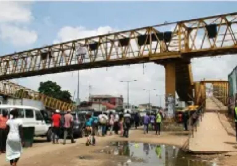 MUNICÍPIO MAIS POPULOSO DE LUANDA “VIANA” HOJE NÃO SE TRABALHA