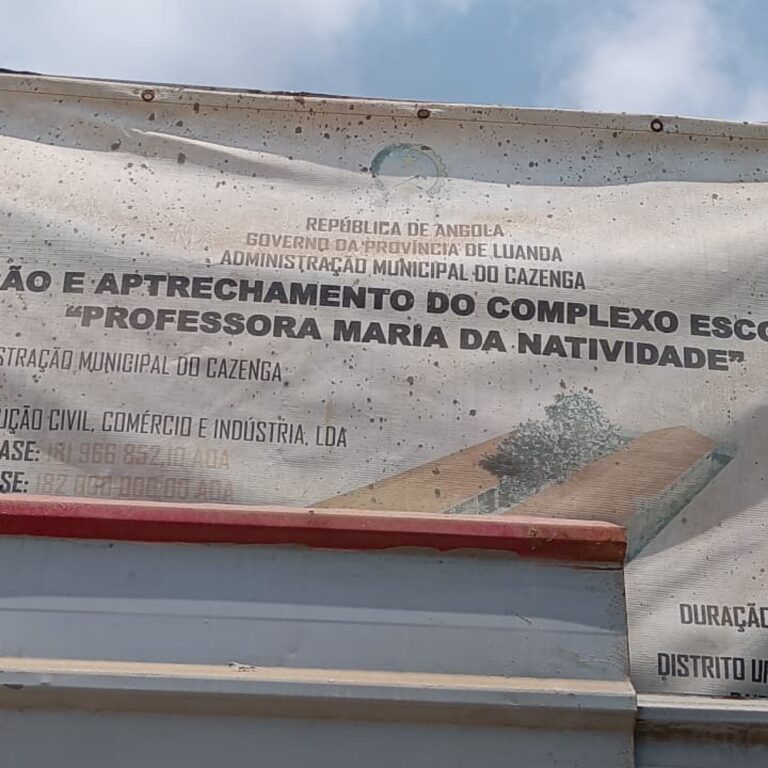 Escola n.º 3031, “Professora Maria da Natividade”, no Tala Hady, Construtora aguarda pagamento de 200 milhões de kwanzas para concluir obras