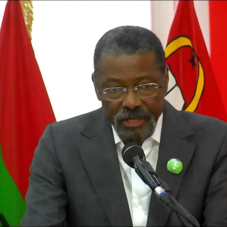 Presidente do Bloco Democrático elogia candidatos ao cargo de presidente da UNITA, Adalberto da Costa Júnior e Massanga Savimbi