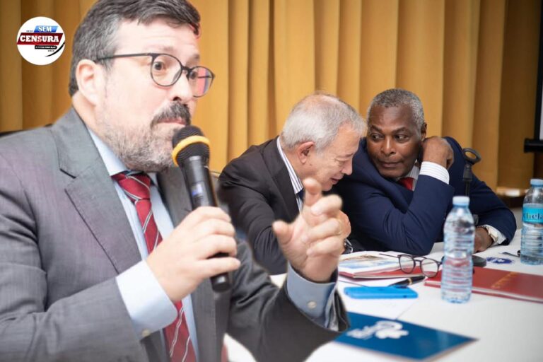 Quadros do PRA-JA Servir Angola frequentam formação em Geopolítica e História das Ideias Políticas